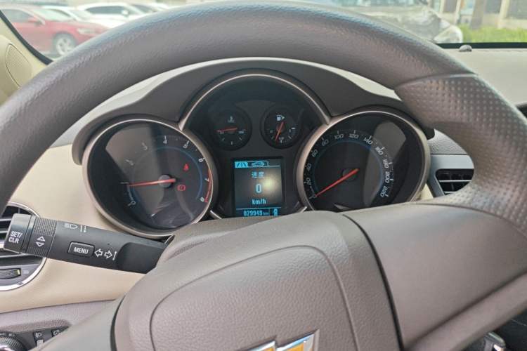 Used Chevrolet Cruze 2015 1.5L Classic SE MT Instrument Cluster