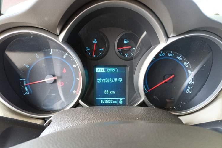 Used Chevrolet Cruze 2015 1.5L Classic SL MT Instrument Cluster