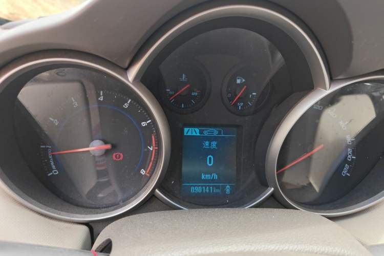 Used Chevrolet Cruze 2015 1.5L Classic SE MT Instrument Cluster