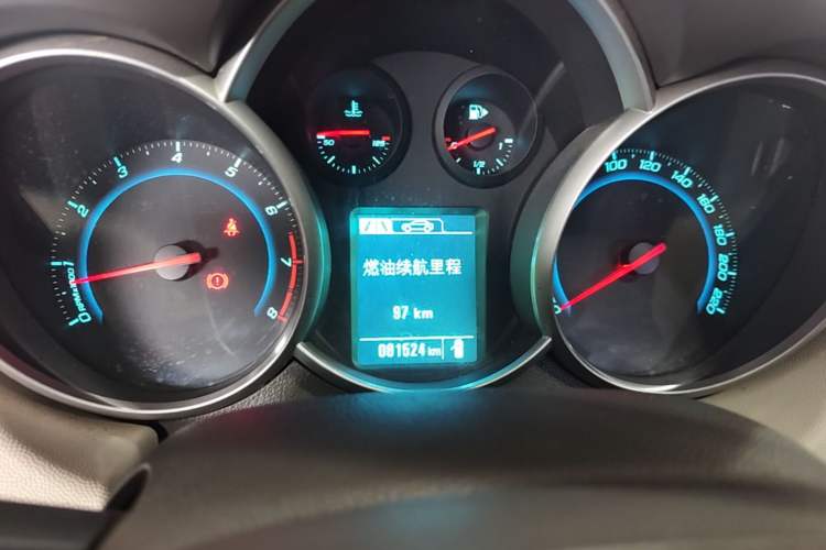 Used Chevrolet Cruze 2015 1.5L Classic SL MT Instrument Cluster