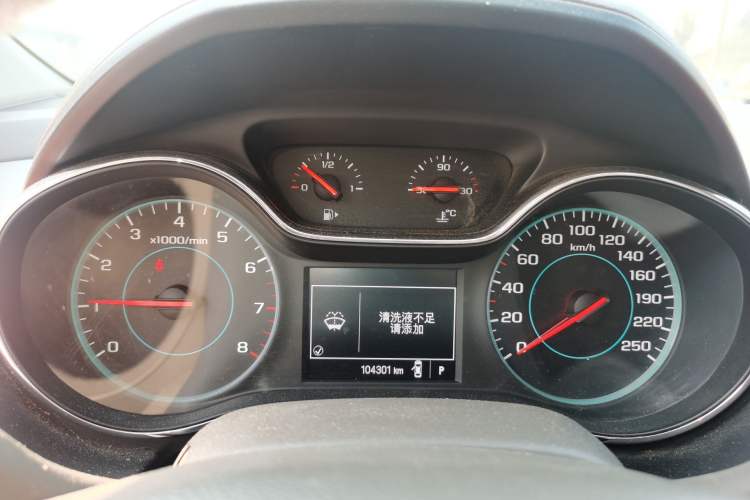 Used Chevrolet Cruze 2015 1.5L Automatic Fashion Navigation Edition Instrument Cluster