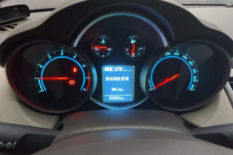 Used Chevrolet Cruze 2015 1.5L Classic SL MT Instrument Cluster