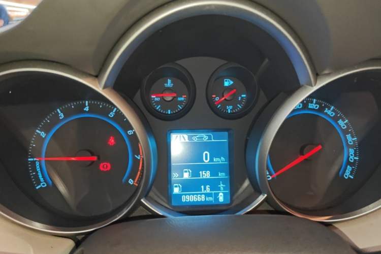 Used Chevrolet Cruze 2015 1.5L Classic SE MT Instrument Cluster