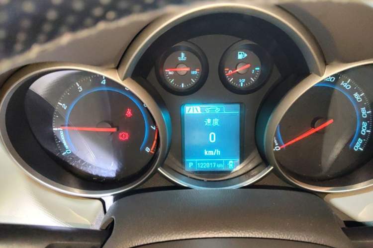 Used Chevrolet Cruze 2015 1.5L Classic SE AT Instrument Cluster