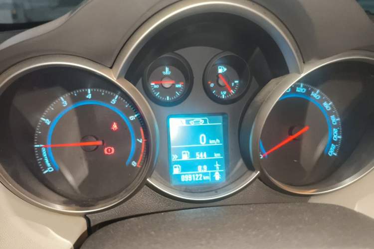 Used Chevrolet Cruze 2015 1.5L Classic SL MT Instrument Cluster