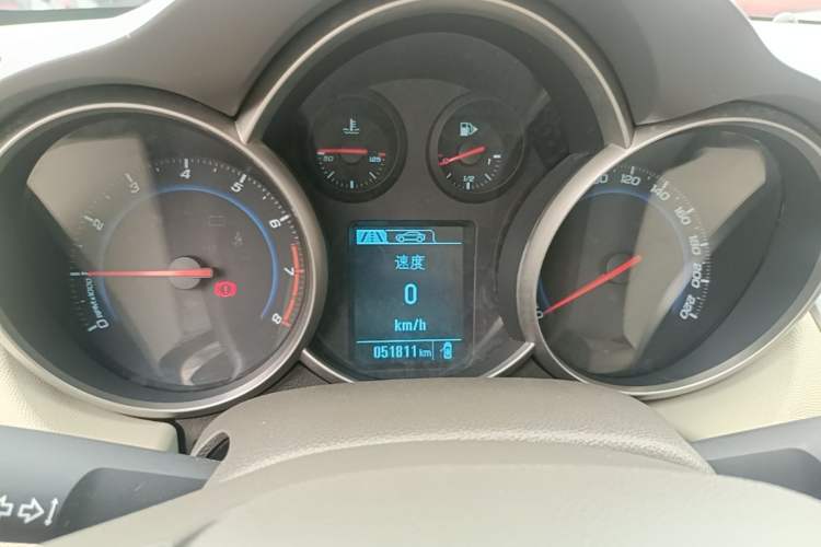 Used Chevrolet Cruze 2015 1.5L Classic SL MT Instrument Cluster