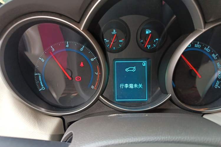 Used Chevrolet Cruze 2015 1.5L Classic SE AT Instrument Cluster