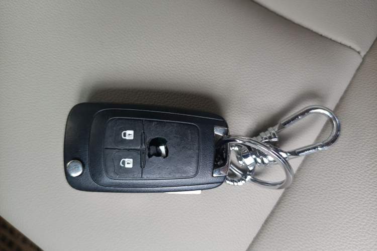 Used Chevrolet Cruze 2015 1.5L Classic SE AT Interior 1