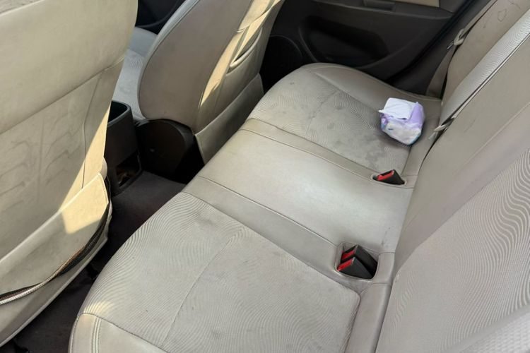 Used Chevrolet Cruze 2015 1.5L Classic SE MT Interior 3