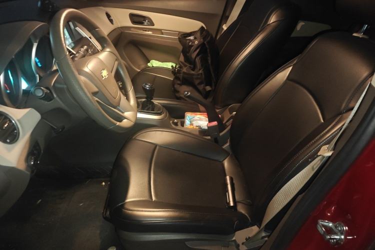 Used Chevrolet Cruze 2015 1.5L Classic SL MT Left Front Seat