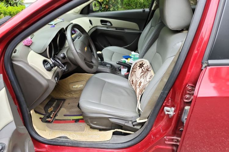 Used Chevrolet Cruze 2015 1.5L Classic SE AT Left Front Seat