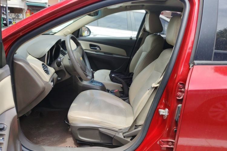 Used Chevrolet Cruze 2015 1.5L Classic SE AT Left Front Seat
