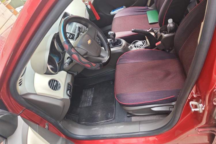 Used Chevrolet Cruze 2015 1.5L Classic SL MT Left Front Seat