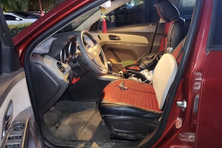Used Chevrolet Cruze 2015 1.5L Classic SE AT Left Front Seat