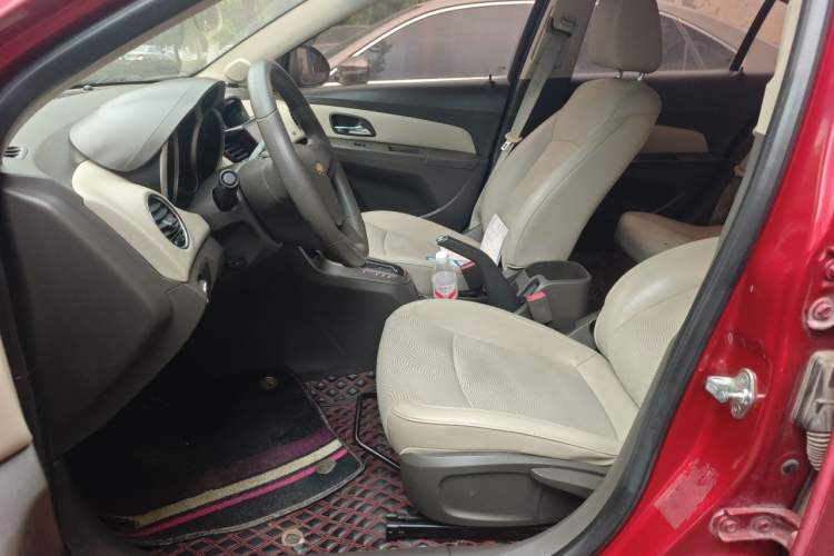 Used Chevrolet Cruze 2015 1.5L Classic SE AT Left Front Seat