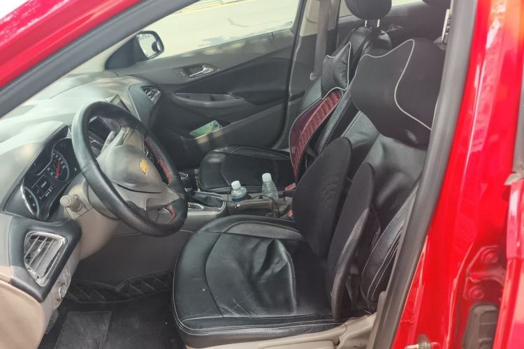 Used Chevrolet Cruze 2015 1.5L Automatic Fashion Navigation Edition Left Front Seat