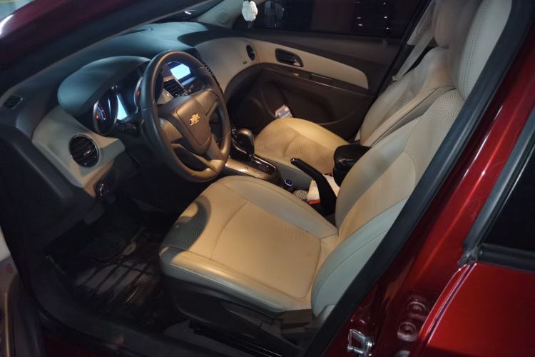 Used Chevrolet Cruze 2015 1.5L Classic SE AT Left Front Seat