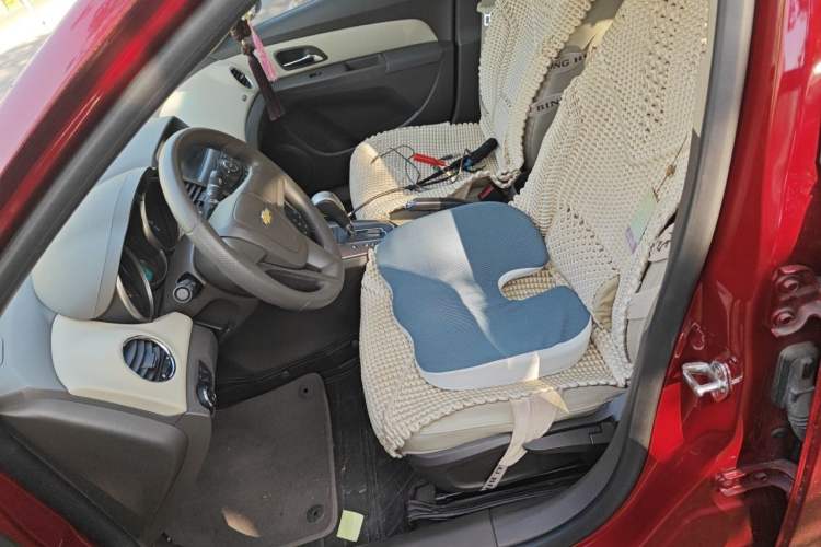 Used Chevrolet Cruze 2015 1.5L Classic SE AT Left Front Seat