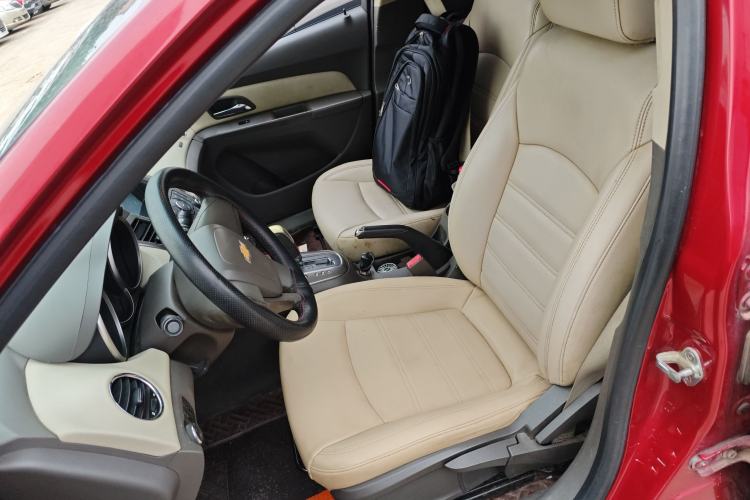 Used Chevrolet Cruze 2015 1.5L Classic SE AT Left Front Seat