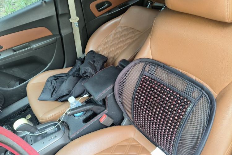 Used Chevrolet Cruze 2015 1.5L Classic SE AT Left Front Seat