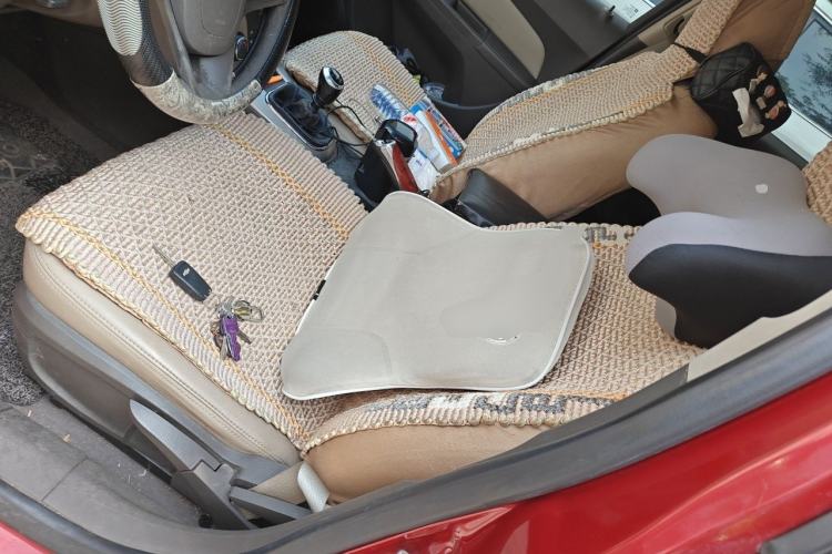 Used Chevrolet Cruze 2015 1.5L Classic SL MT Left Front Seat