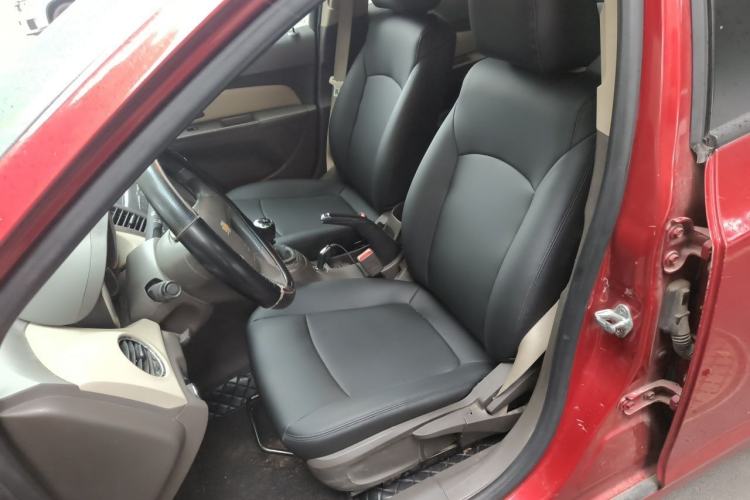 Used Chevrolet Cruze 2015 1.5L Classic SL MT Left Front Seat