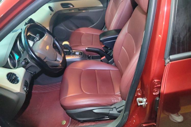 Used Chevrolet Cruze 2015 1.5L Classic SE AT Left Front Seat