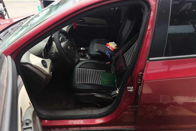 Used Chevrolet Cruze 2015 1.5L Classic SL MT Left Front Seat