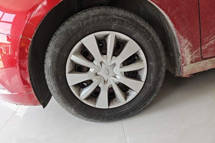Used Chevrolet Cruze 2015 1.5L Classic SL MT Left Front Wheel Hub