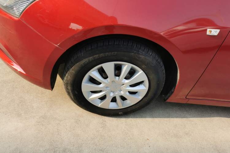 Used Chevrolet Cruze 2015 1.5L Classic SL MT Left Front Wheel Hub