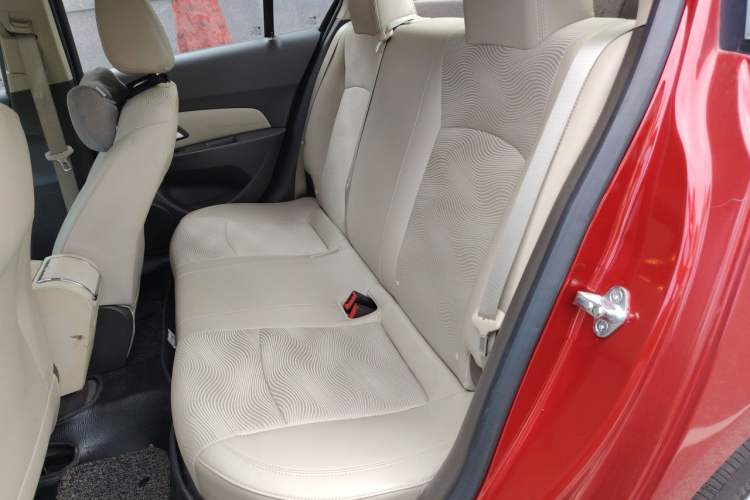 Used Chevrolet Cruze 2015 1.5L Classic SE MT Left Rear Seat