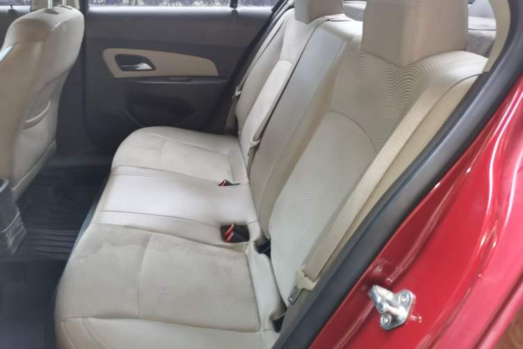 Used Chevrolet Cruze 2015 1.5L Classic SE MT Left Rear Seat
