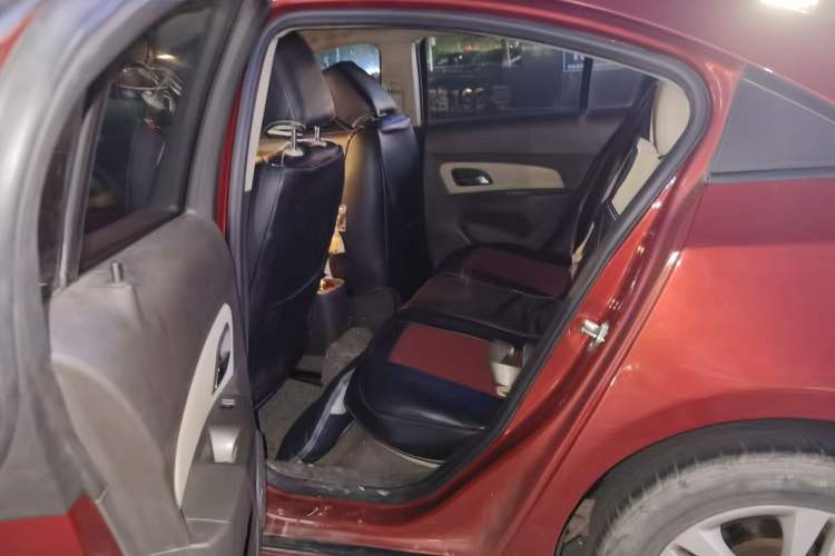 Used Chevrolet Cruze 2015 1.5L Classic SE AT Left Rear Seat