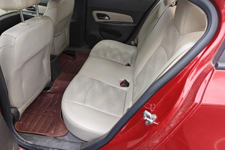 Used Chevrolet Cruze 2015 1.5L Classic SE MT Left Rear Seat