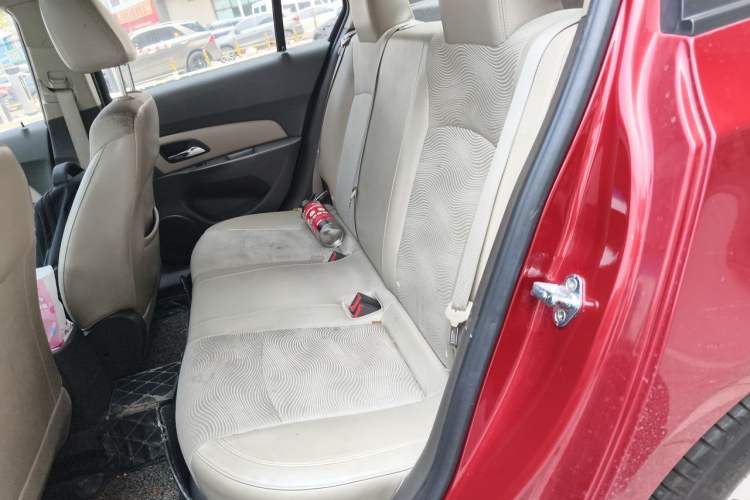 Used Chevrolet Cruze 2015 1.5L Classic SE MT Left Rear Seat