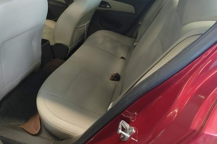 Used Chevrolet Cruze 2015 1.5L Classic SE AT Left Rear Seat