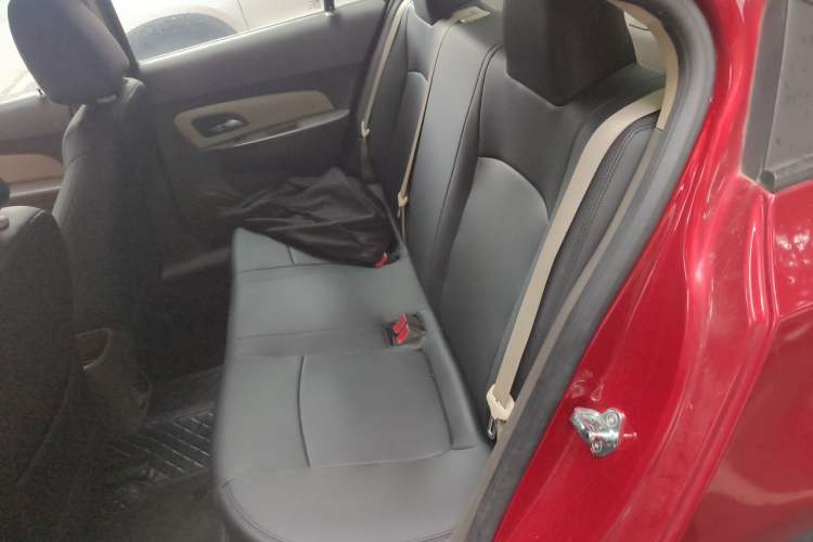 Used Chevrolet Cruze 2015 1.5L Classic SL MT Left Rear Seat