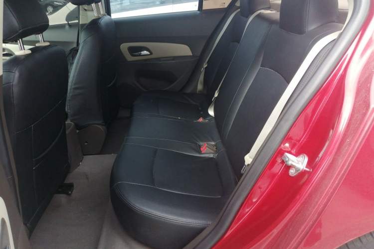Used Chevrolet Cruze 2015 1.5L Classic SE AT Left Rear Seat