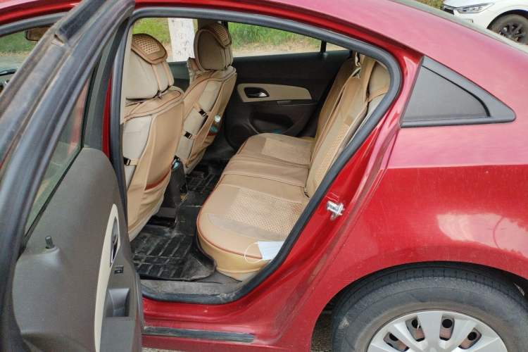 Used Chevrolet Cruze 2015 1.5L Classic SL MT Left Rear Seat