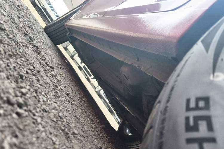 Used Chevrolet Cruze 2015 1.5L Classic SE MT Left Side Sill