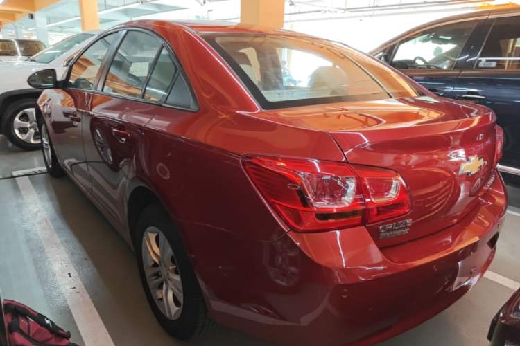 Used Chevrolet Cruze 2015 1.5L Classic SE MT Rear Left 45 Deg