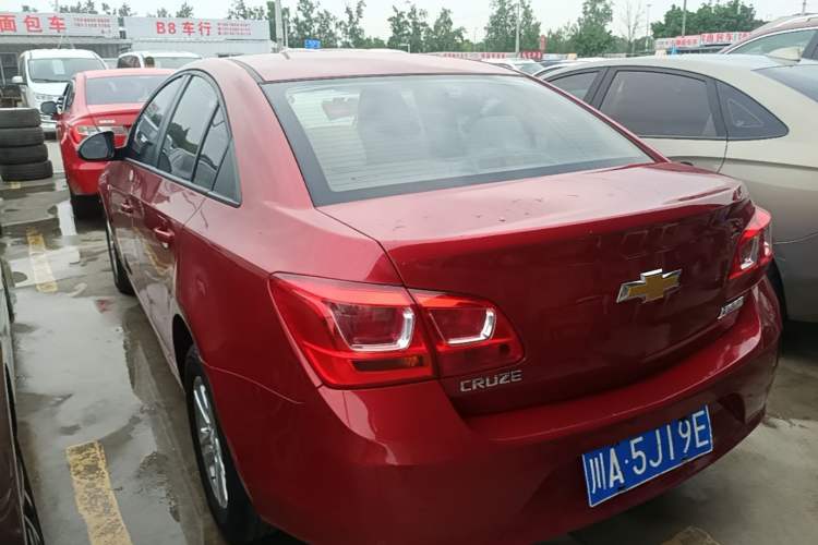 Used Chevrolet Cruze 2015 1.5L Classic SL MT Rear Left 45 Deg