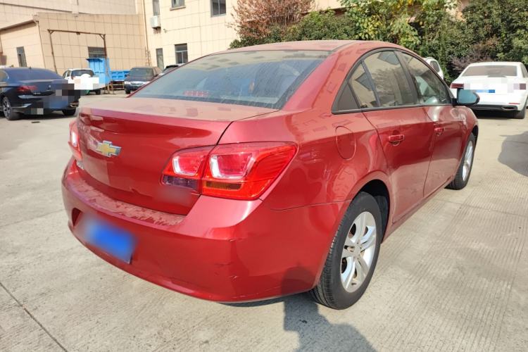 Used Chevrolet Cruze 2015 1.5L Classic SE MT Rear Right 45 Deg