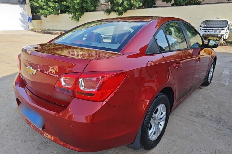 Used Chevrolet Cruze 2015 1.5L Classic SL MT Rear Right 45 Deg