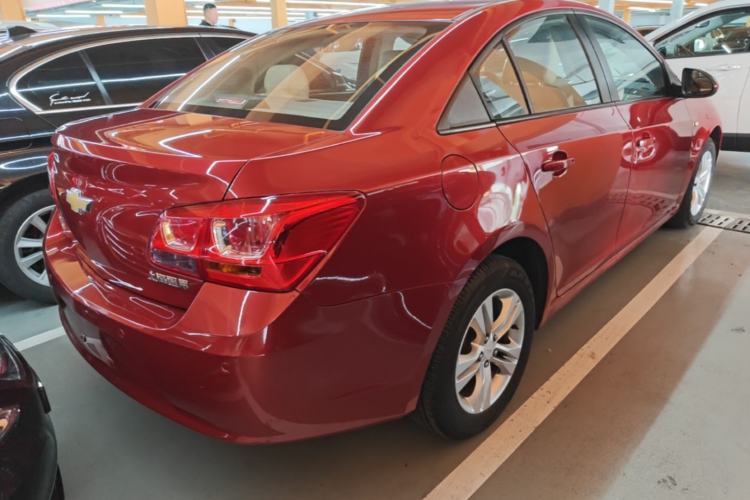 Used Chevrolet Cruze 2015 1.5L Classic SE MT Rear Right 45 Deg