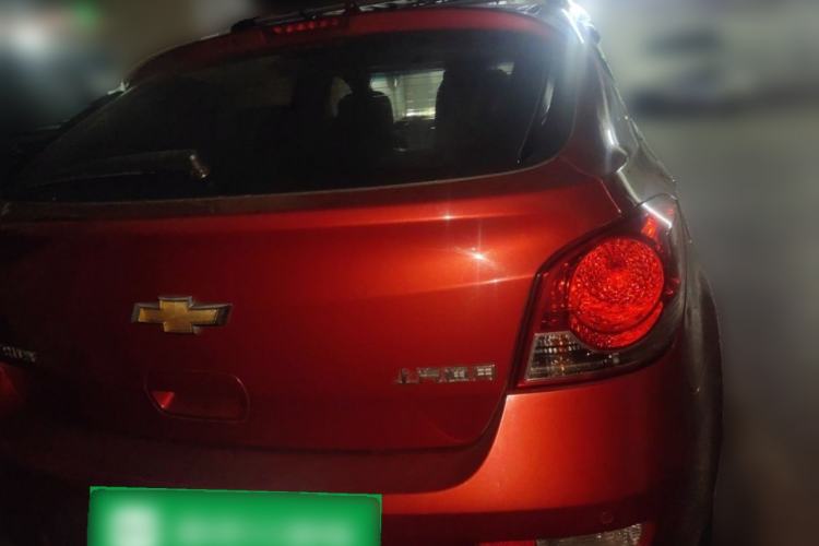 Used Chevrolet Cruze 2015 Hatchback 1.6L Automatic Comfort Edition Rear
