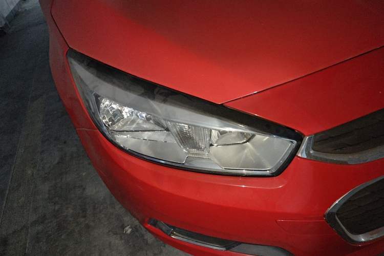Used Chevrolet Cruze 2015 1.5L Automatic Luxury Edition Right Front Headlight
