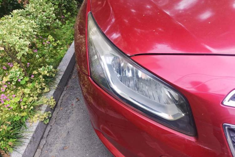 Used Chevrolet Cruze 2015 1.5L Classic SE MT Right Front Headlight