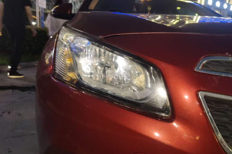 Used Chevrolet Cruze 2015 1.5L Classic SE AT Right Front Headlight
