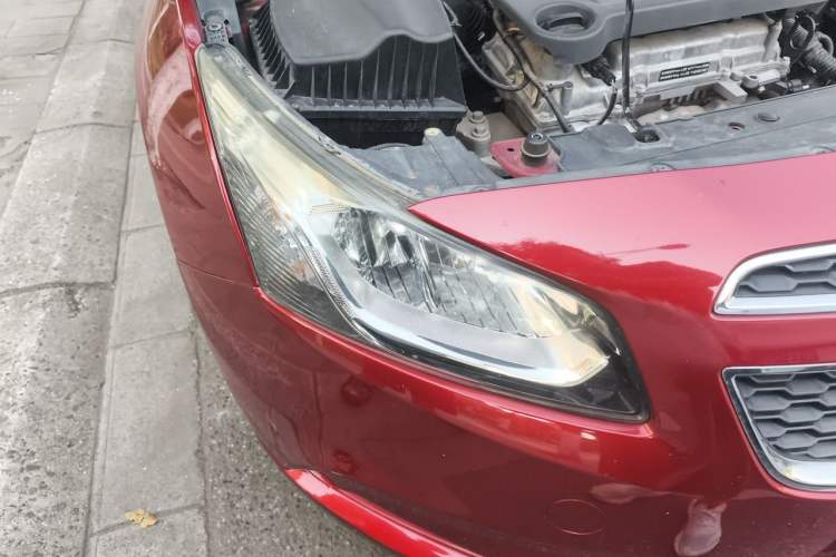 Used Chevrolet Cruze 2015 1.5L Classic SE MT Right Front Headlight